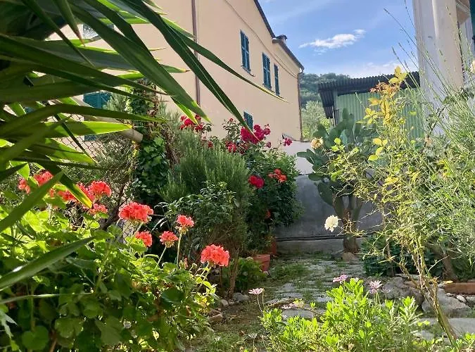 Nel Blu Dipinto Di Blu Levanto